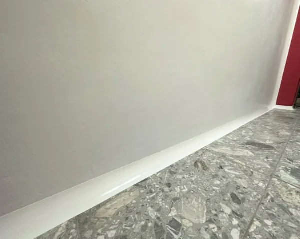 Perfil Zoclo Curva Sanitaria En 2 Partes (4 Pzas 1.5 Mts) - Image 2